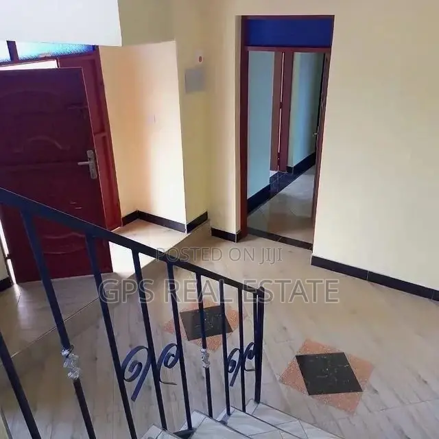6bdrm House in Maxposh, Njiro for Sale