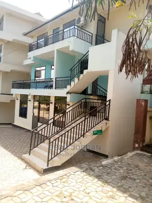 Hotel Inauzwa Ni Mpya Na Nzuri Sana Ya Kisasa, Ina Vyumba 37