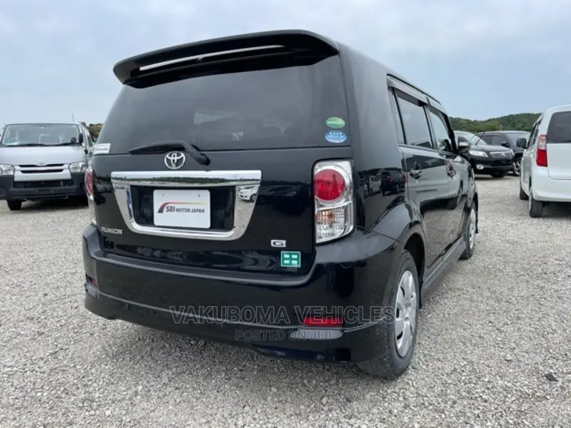 Toyota Corolla Rumion 2015 Black