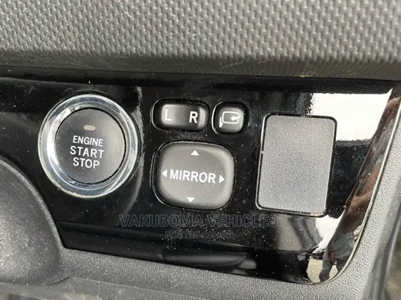 Toyota Corolla Rumion 2015 Black