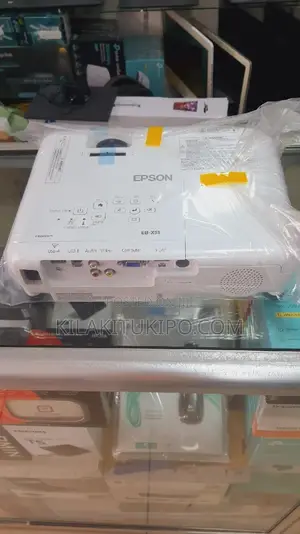 EPSON Projector Fh52