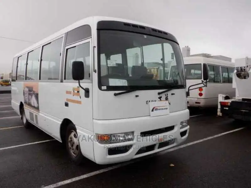 Nissan Civilian 2004 White