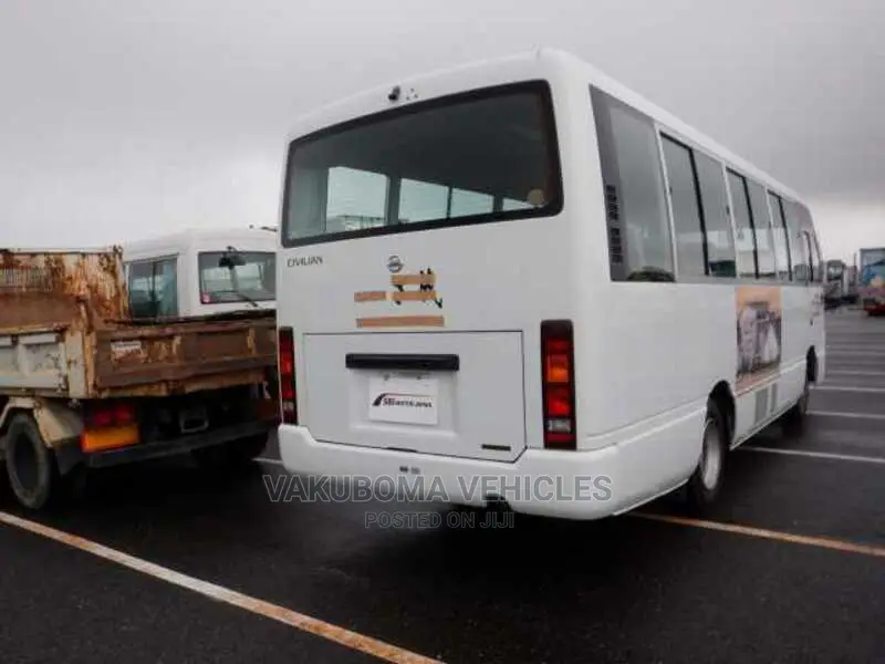 Nissan Civilian 2004 White