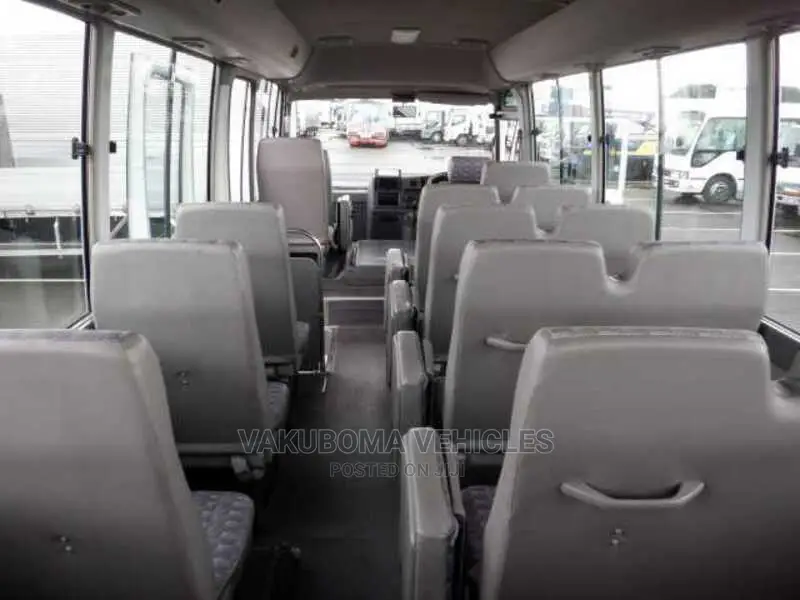 Nissan Civilian 2004 White