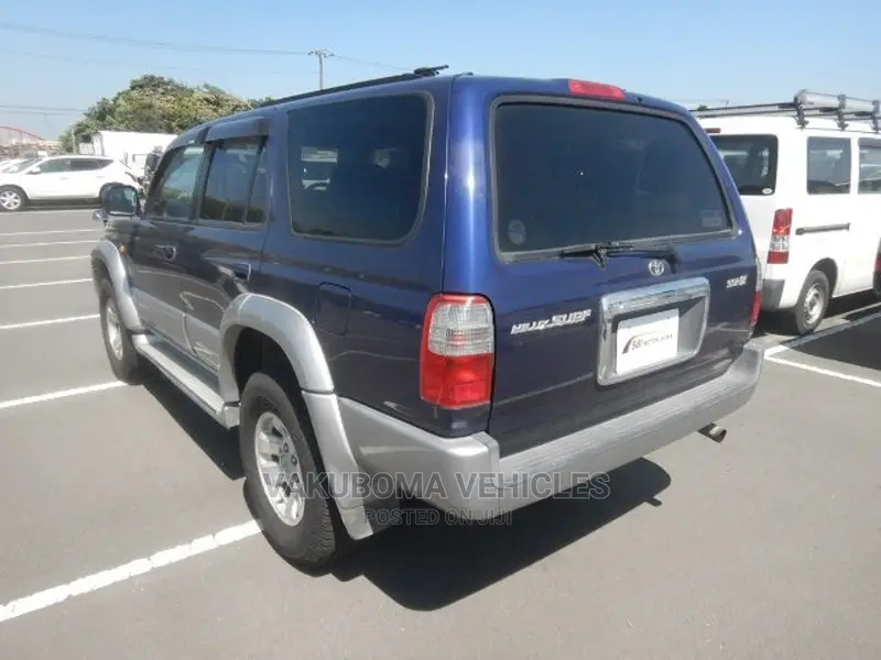 Toyota Hilux Surf 1999 Blue