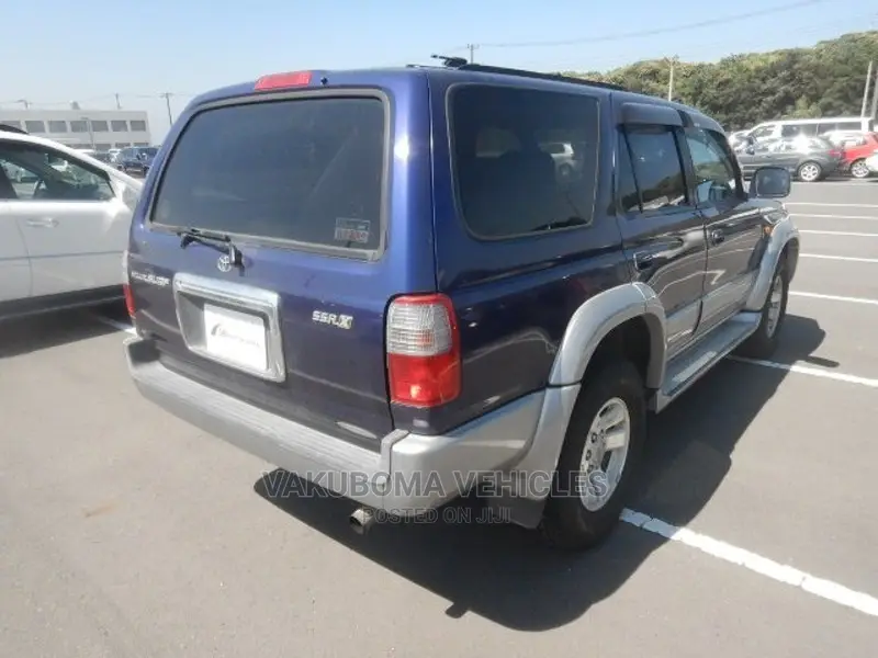 Toyota Hilux Surf 1999 Blue