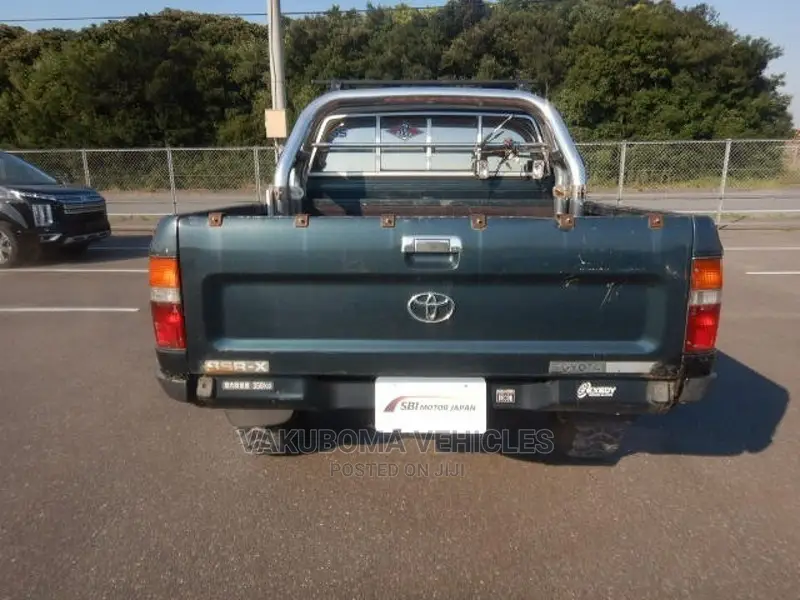 Toyota Hilux 1994 Green
