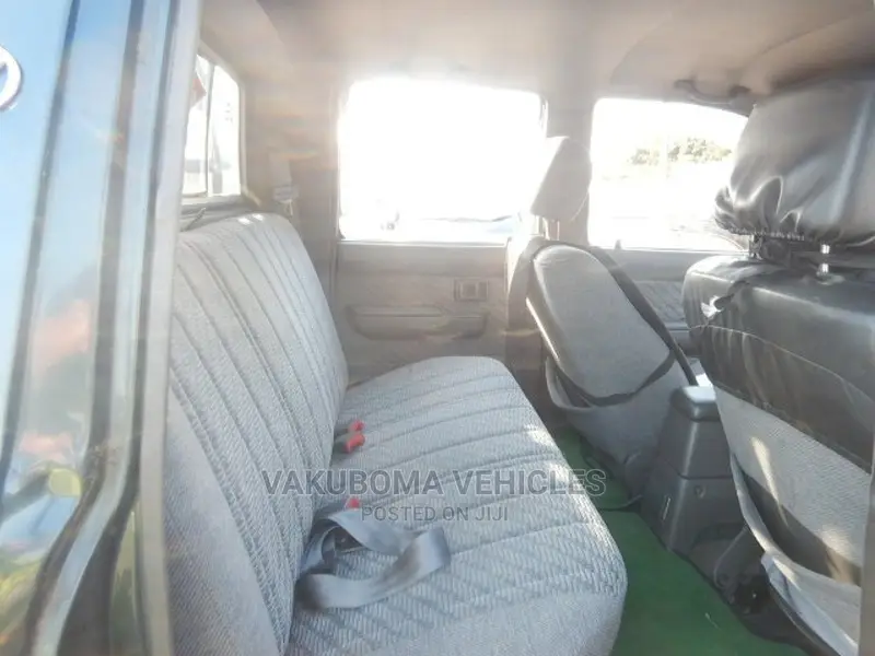 Toyota Hilux 1994 Green