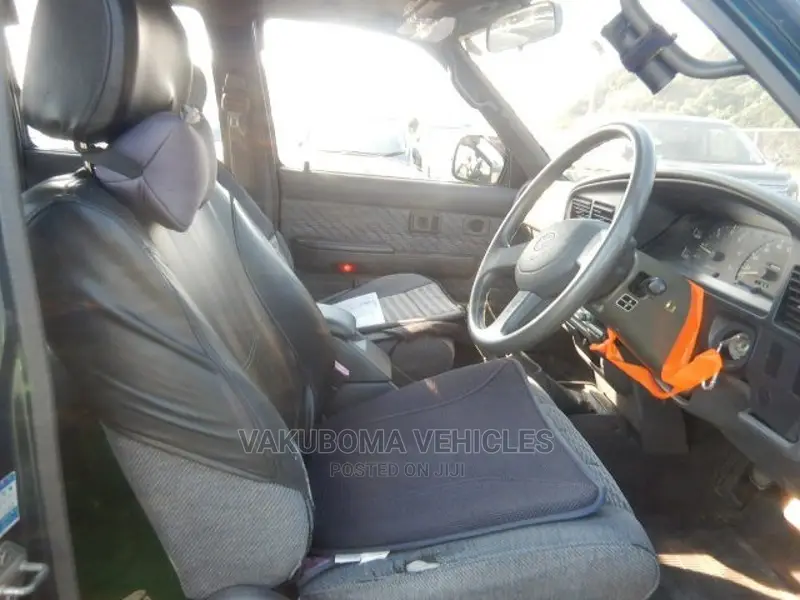 Toyota Hilux 1994 Green