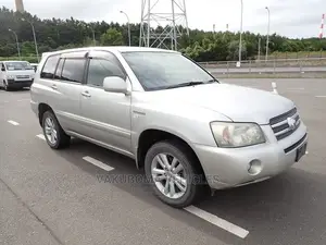 Toyota Kluger 2005 Silver