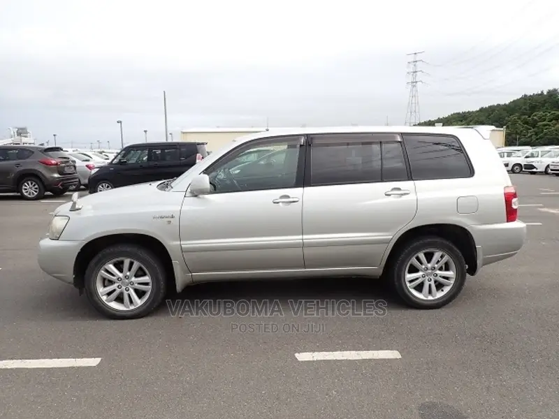 Toyota Kluger 2005 Silver