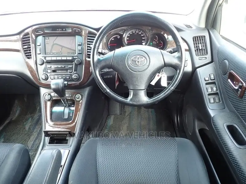 Toyota Kluger 2005 Silver