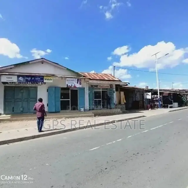 10bdrm House in Maxposh, Kinondoni for Sale