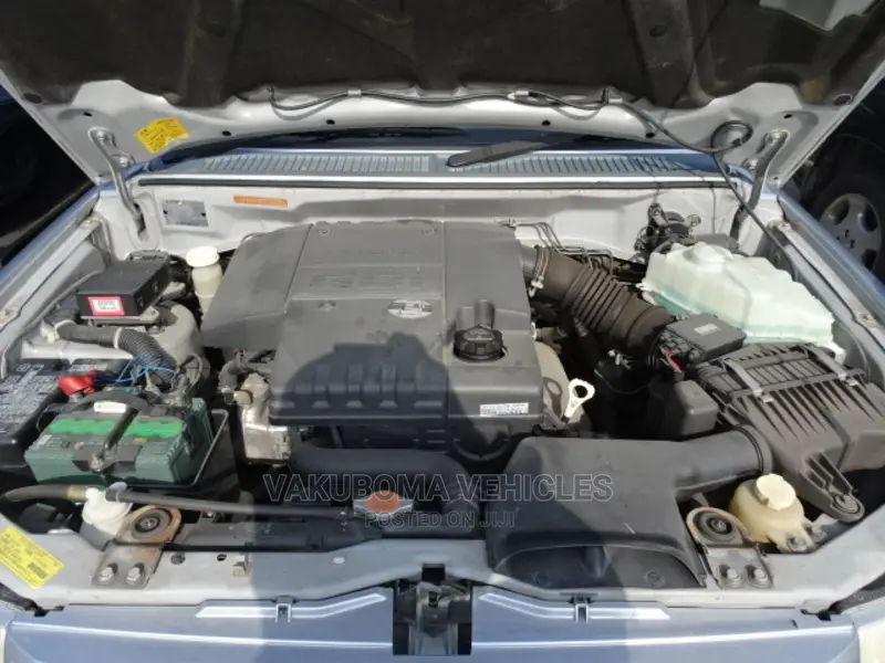 Mitsubishi Pajero 2003 Silver