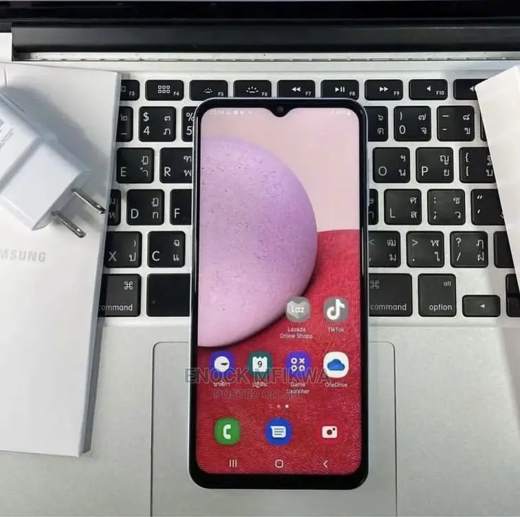 New Samsung Galaxy A13 64 GB Blue