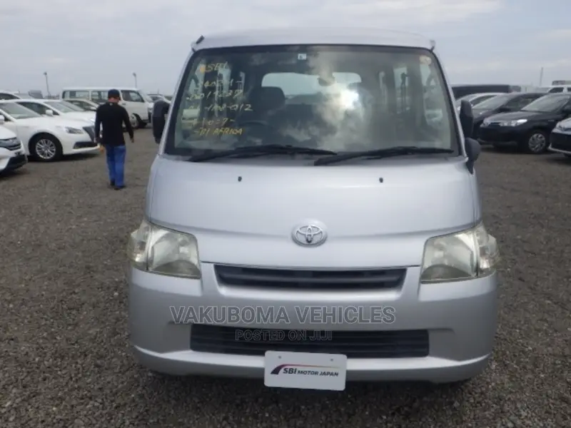 Toyota Lite-Ace 2010 Silver