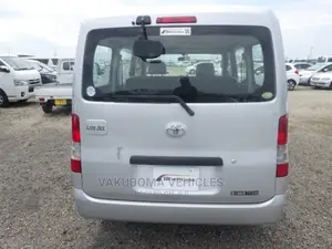 Toyota Lite-Ace 2010 Silver