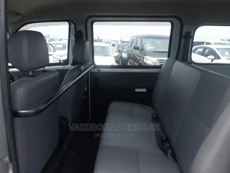 Toyota Lite-Ace 2010 Silver