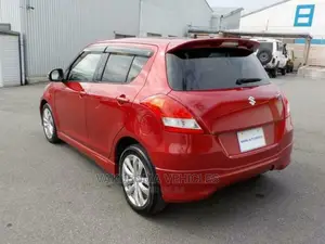 Suzuki Swift 2014 Red