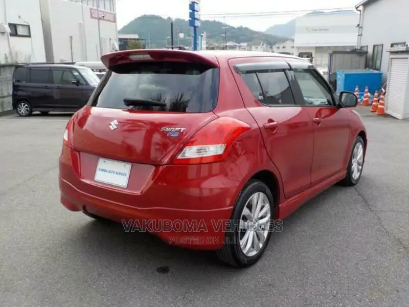 Suzuki Swift 2014 Red