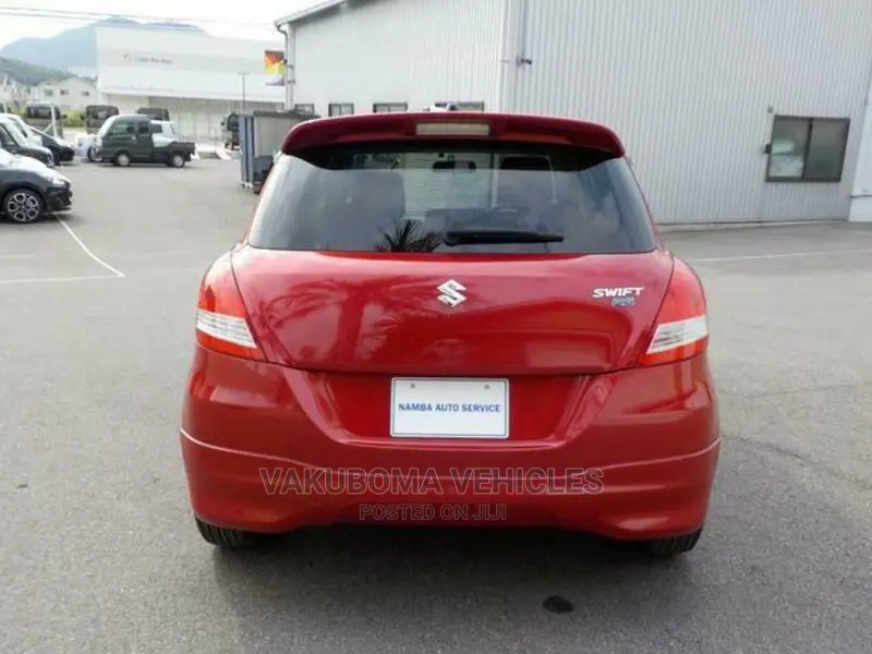 Suzuki Swift 2014 Red