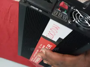 New Original Power Inverter 2000W,Dc12v to 240V.1 USB