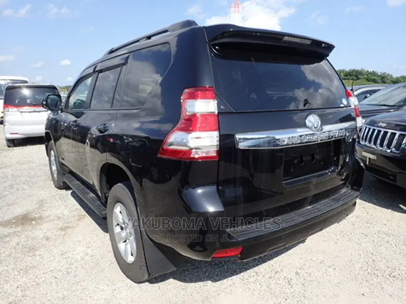 Toyota Land Cruiser Prado 2015 Black