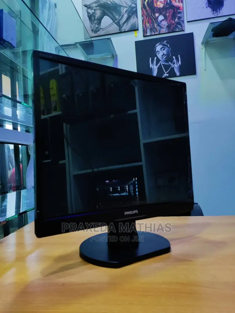 Desktop Computer Dell OptiPlex 7760 4GB Intel Core 2 Duo HDD 250GB
