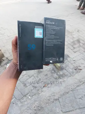 Photo - New Samsung Galaxy S9 64 GB Black