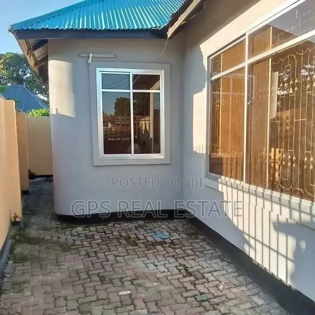 3bdrm House in Maxposh, Ilala for Sale