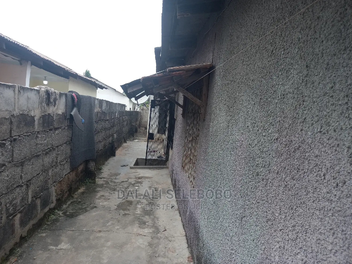 8bdrm Bungalow in Sinza C for sale