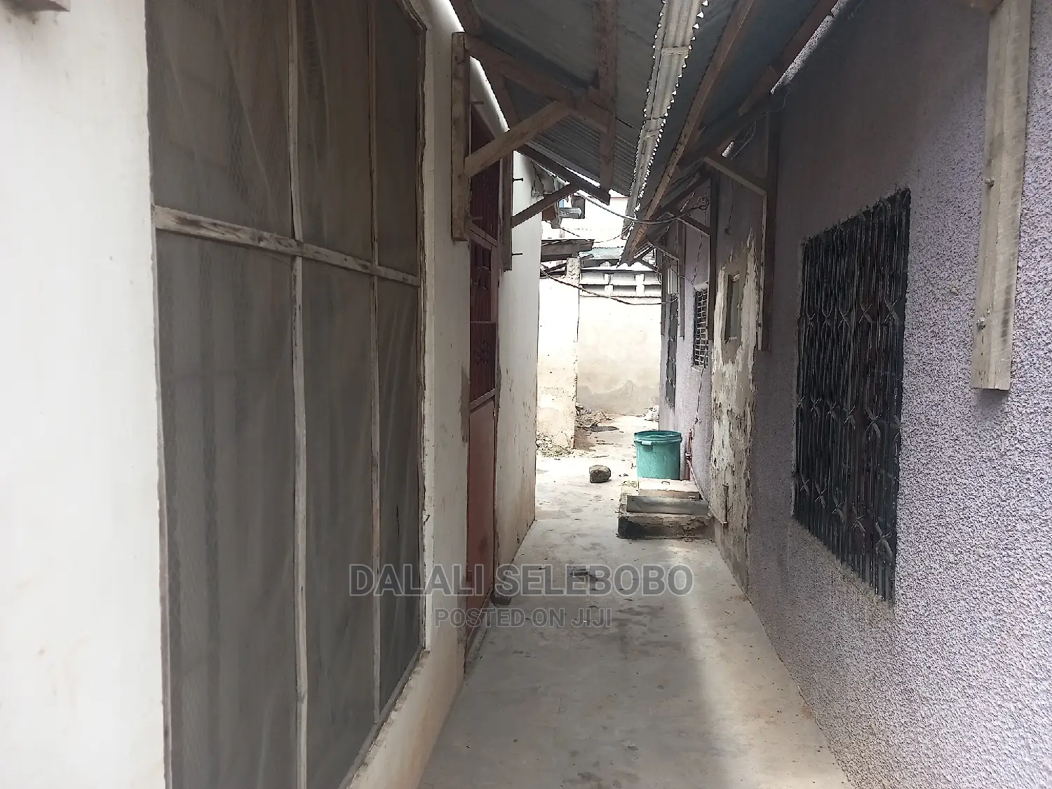 8bdrm Bungalow in Sinza C for sale