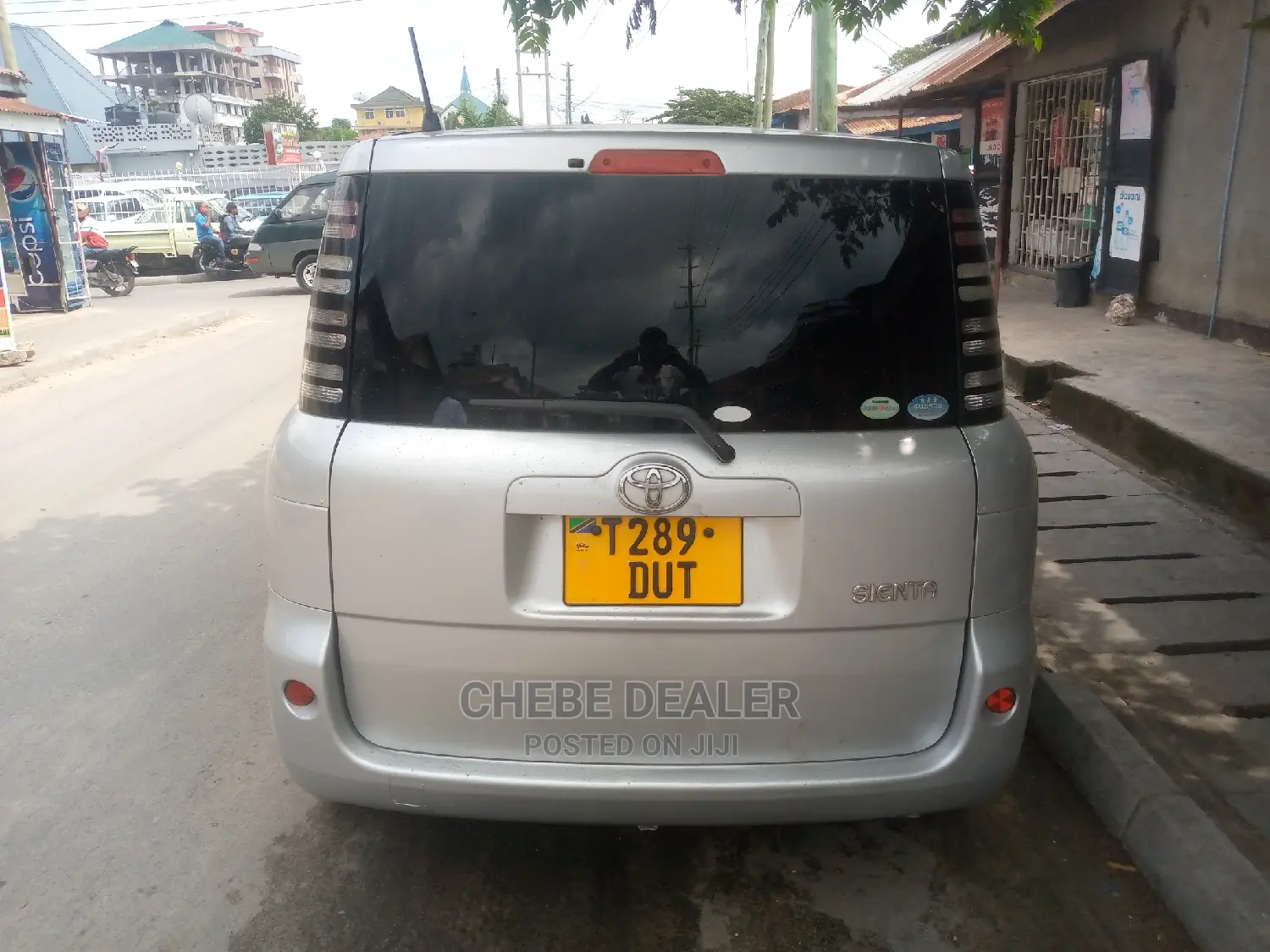 Toyota Sienta 1.5 AWD 2006 Silver