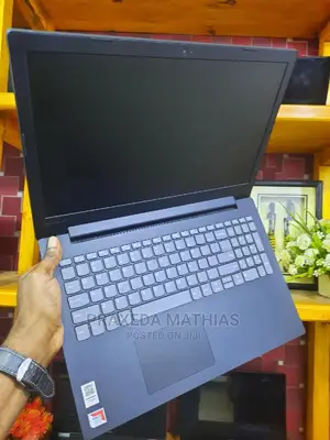Laptop Lenovo IdeaPad 720S 4GB Intel Core 2 Duo HDD 500GB