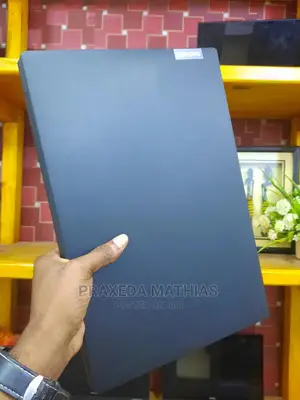 Laptop Lenovo IdeaPad 720S 4GB Intel Core 2 Duo HDD 500GB