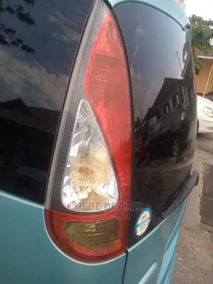 Toyota Fun Cargo 2009 Green