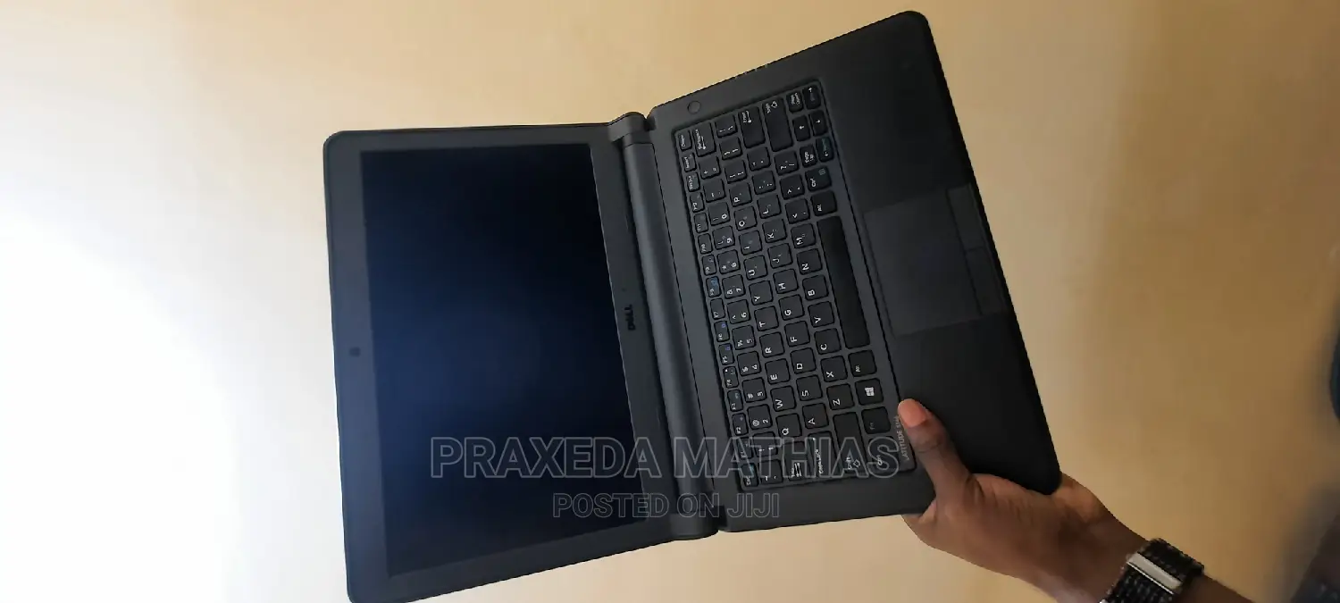 Laptop Toshiba C50 4GB Intel Core 2 Duo HDD 320GB
