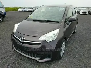 Toyota Ractis 2013 Black