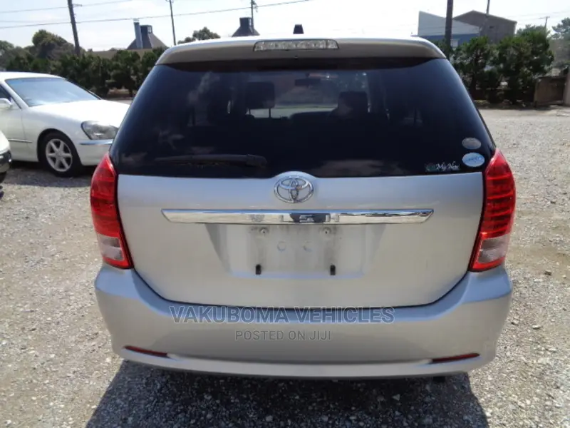 Toyota Wish 2007 Silver