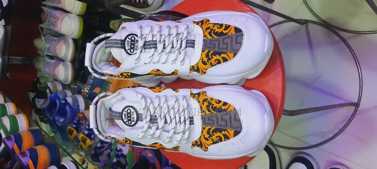 Versace Chain Reaction