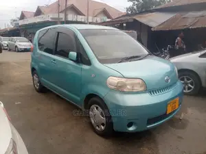 Toyota Porte 1.3 FWD 2004 Blue