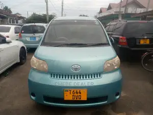 Toyota Porte 1.3 FWD 2004 Blue