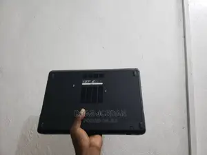 Laptop Dell Latitude 3180 4GB Intel Core I5 HDD 500GB