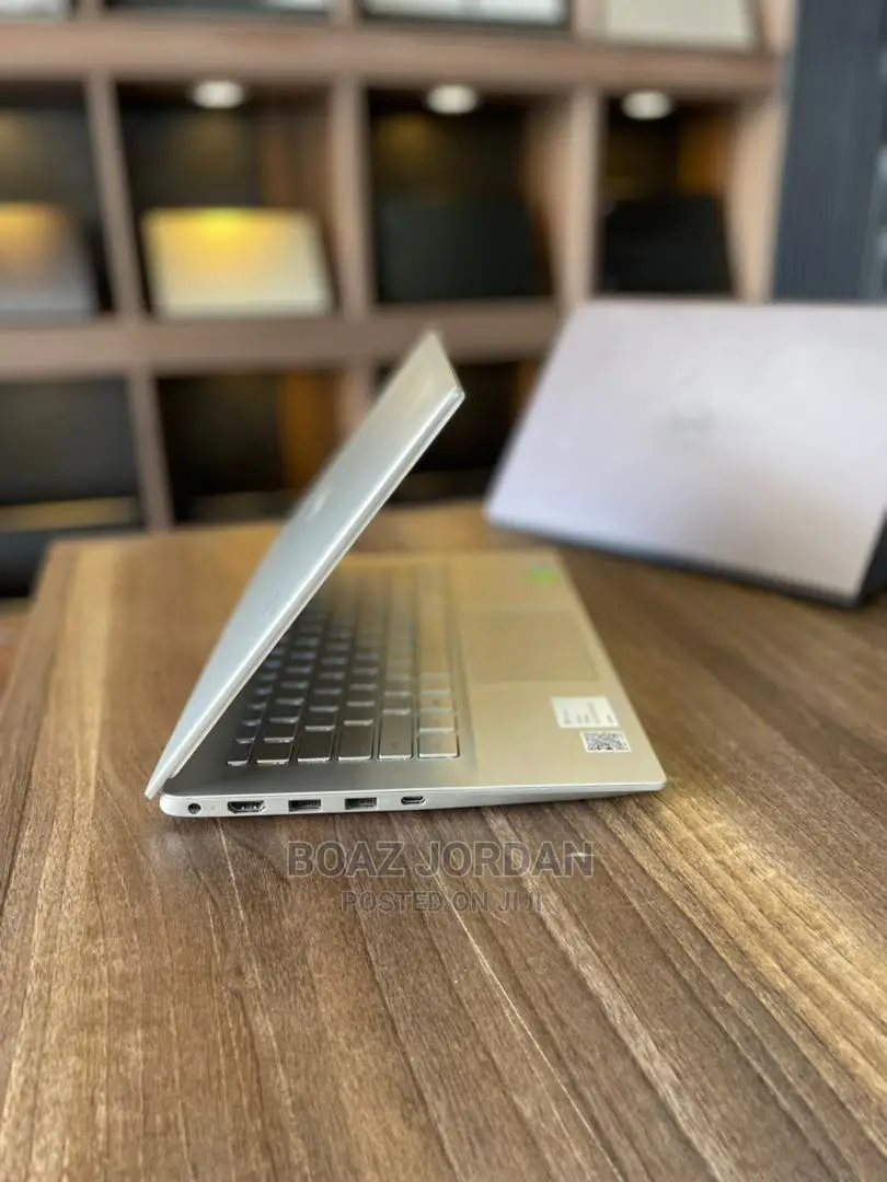 New Laptop Dell Inspiron 15 12GB Intel Core I5 SSD 512GB