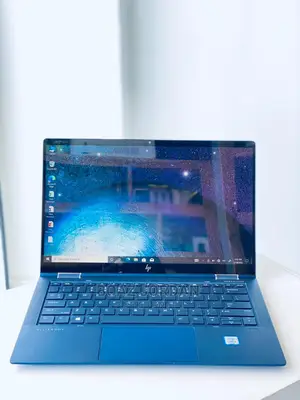 New Laptop HP EliteBook 1050 G1 8GB Intel Core I5 SSD 256GB