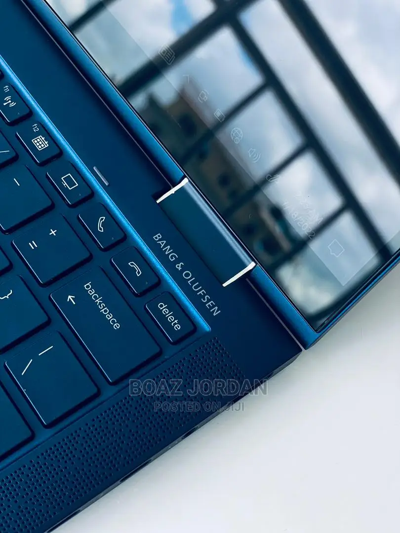 New Laptop HP EliteBook 1050 G1 8GB Intel Core I5 SSD 256GB