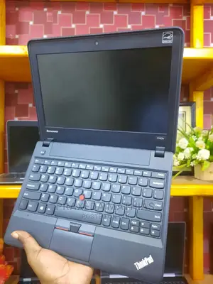 Laptop Lenovo ThinkPad X131e 4GB Intel Core 2 Duo HDD 320GB