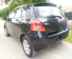 Toyota Vitz 2005 Black
