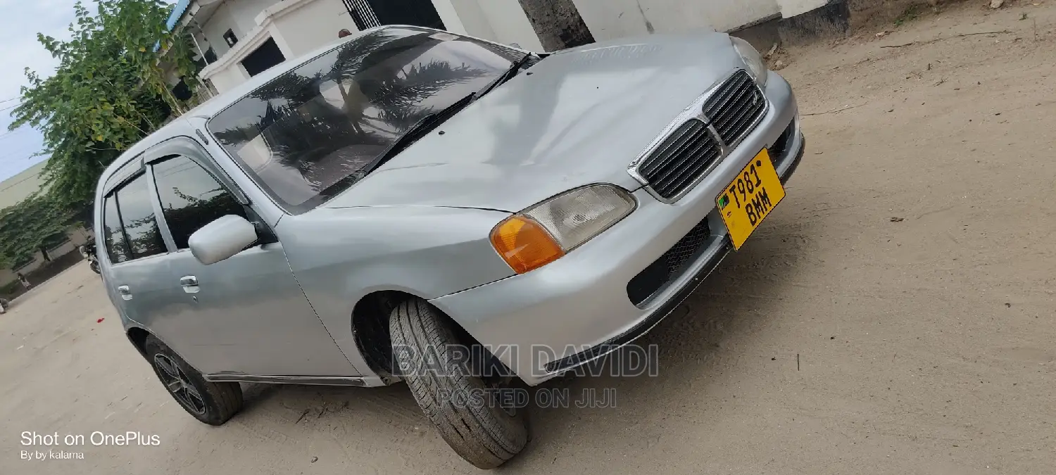 Toyota Starlet 2009 Silver