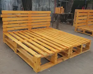 Kitanda Kizuri Sana Cha Pallett